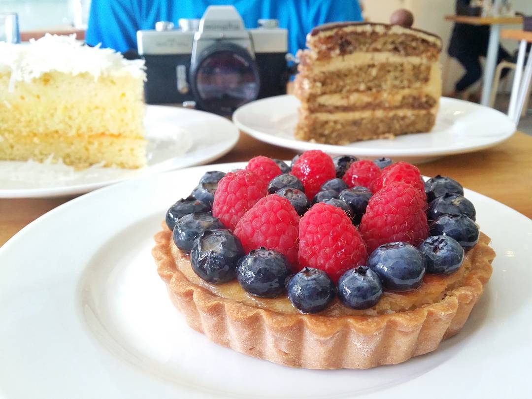 Dessert-Cafes-venuerific-blog-the-fabulous-baker-boy-tart