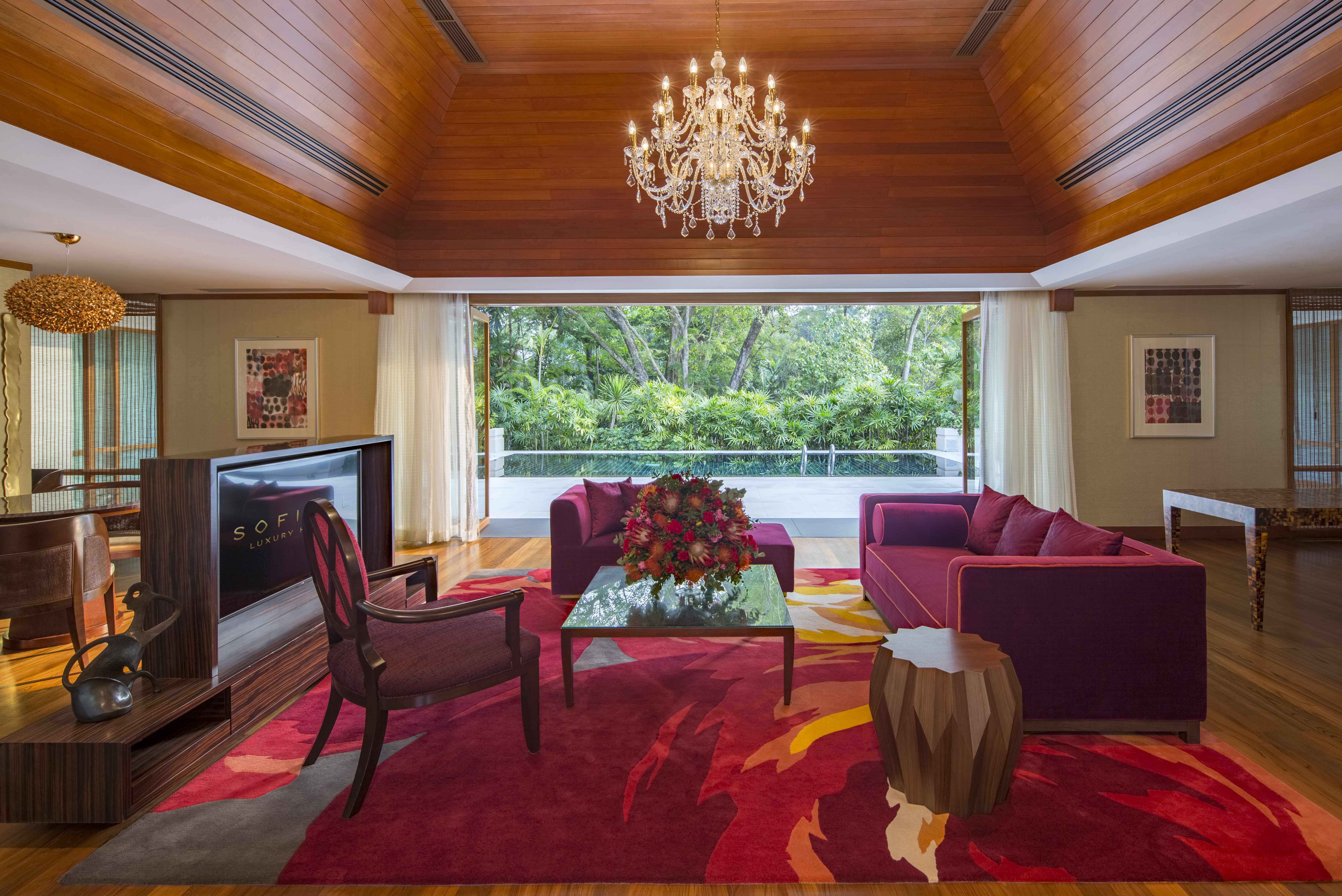 Sofitel-Singapore-Sentosa-Resort-Spa-venuerific-blog-villa-living-room